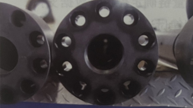 QPQ深孔径向多孔系管体加工技术