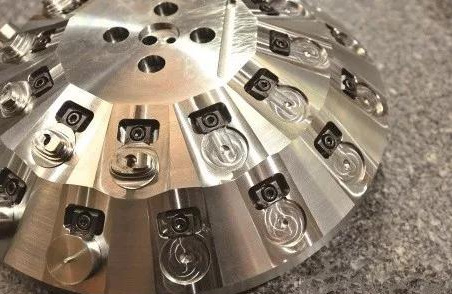 五轴机床用什么型号的燕尾夹好1